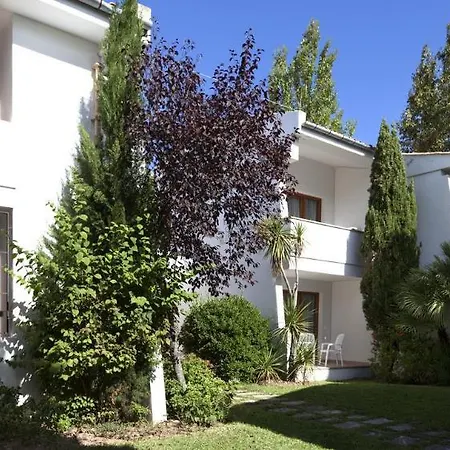 Apartment Leo